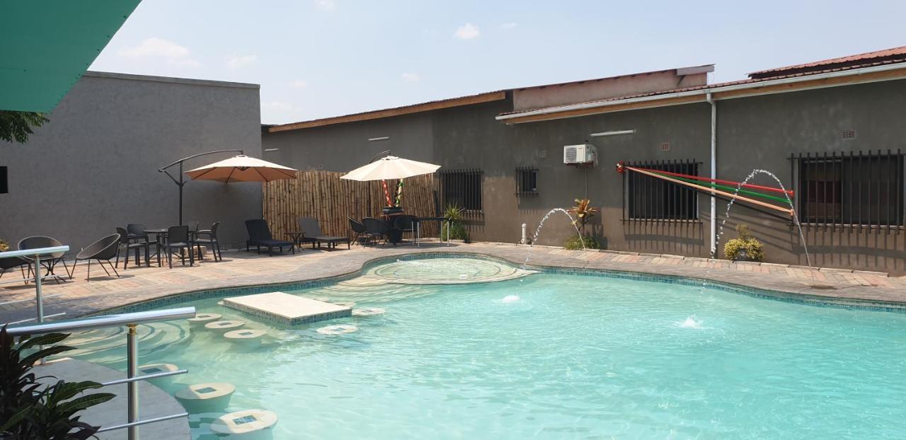 The Escape Lodge لوساكا المظهر الخارجي الصورة